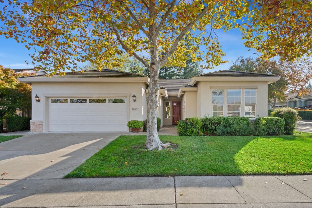 Photo of 4362 Newland Heights Drive, Rocklin, CA 95765 (MLS # 225146773)