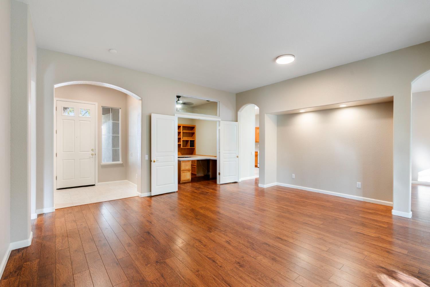 4362 Newland Heights Drive