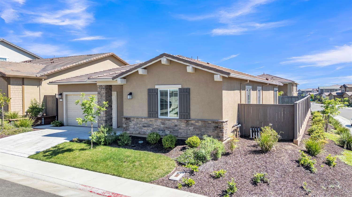 3270 Garden Terrace Drive