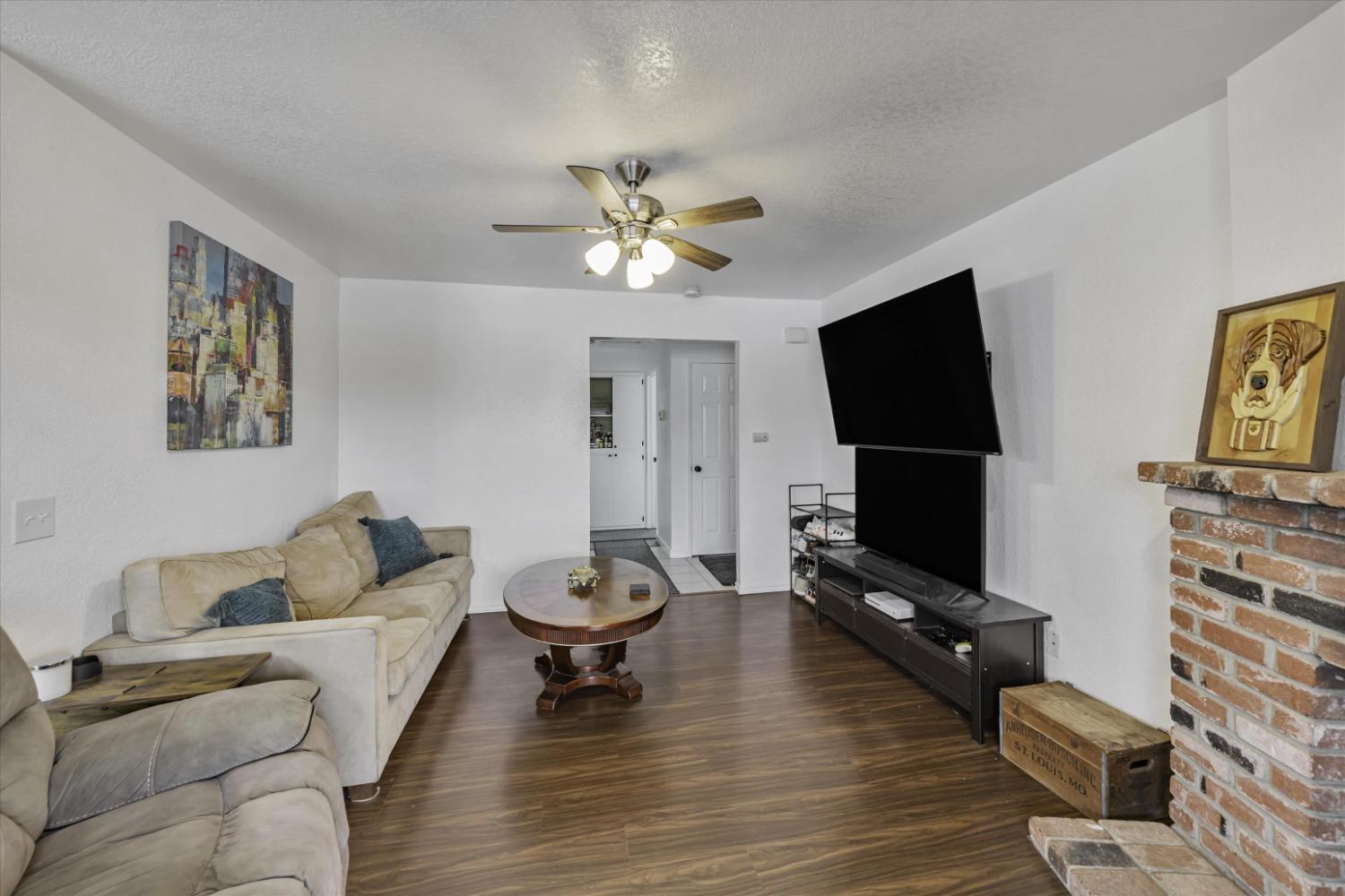 6412 Benning Street 4