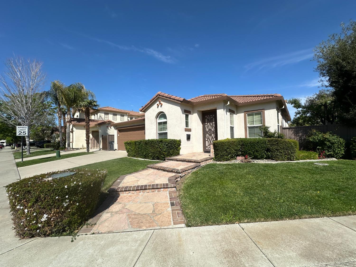 524 Presidio Place