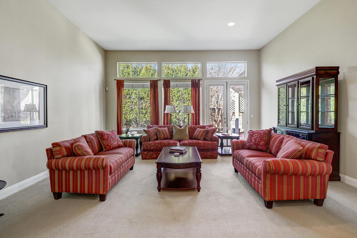 1840 Grey Owl Circle