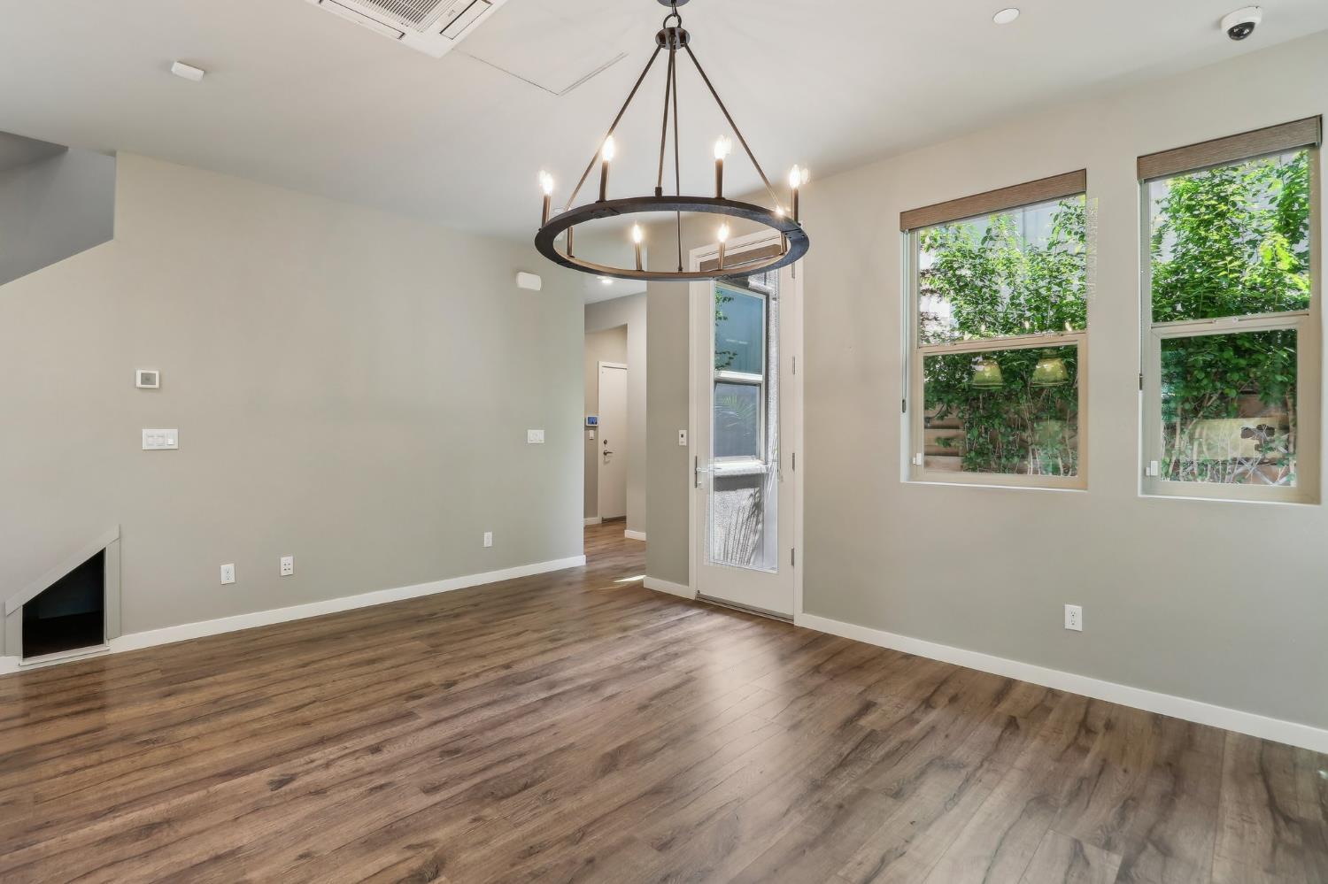 405 Crate Avenue