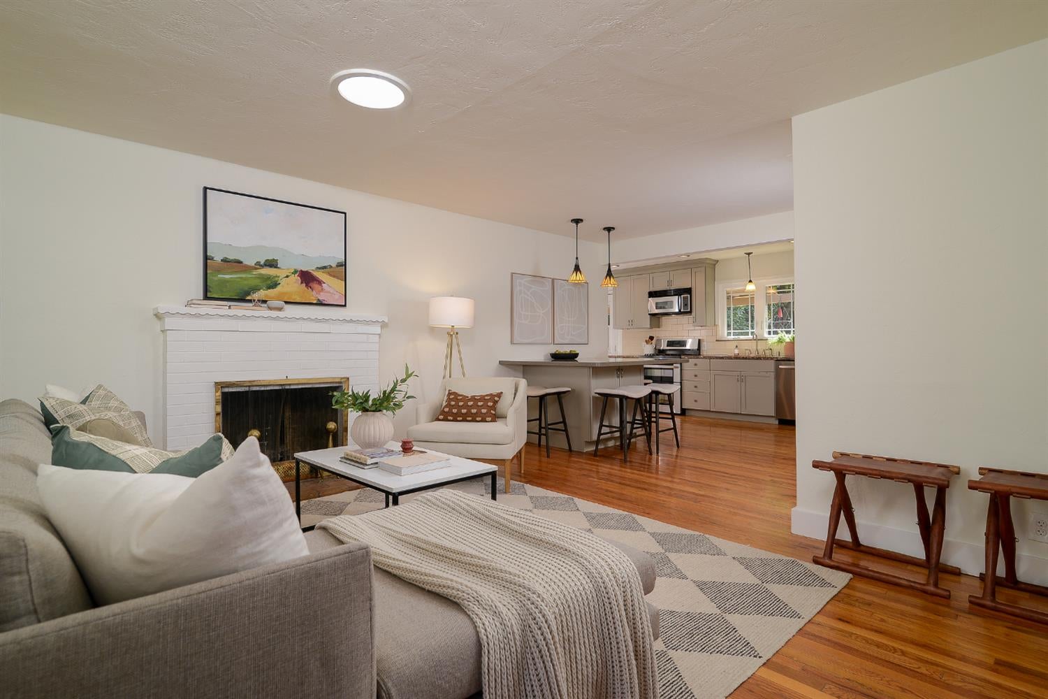 2368 Irvin Way