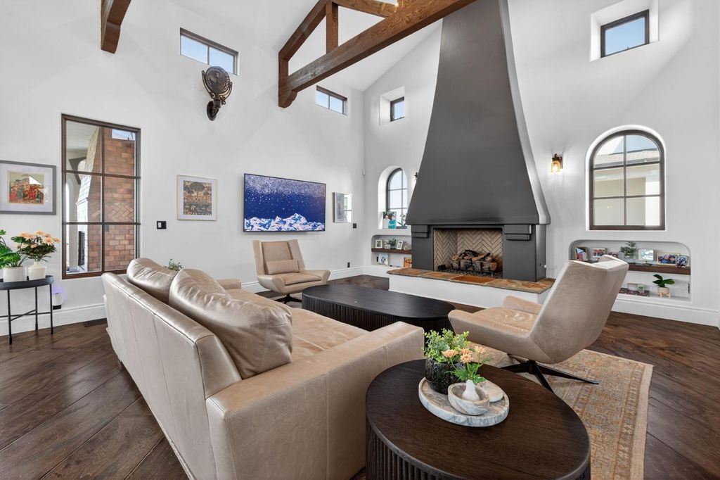 Photo of 3268 Bordeaux Drive, El Dorado Hills, CA 95762 (MLS # 226008543)