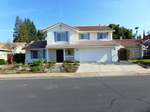 239 Fairwood Drive Oakdale CA 95361