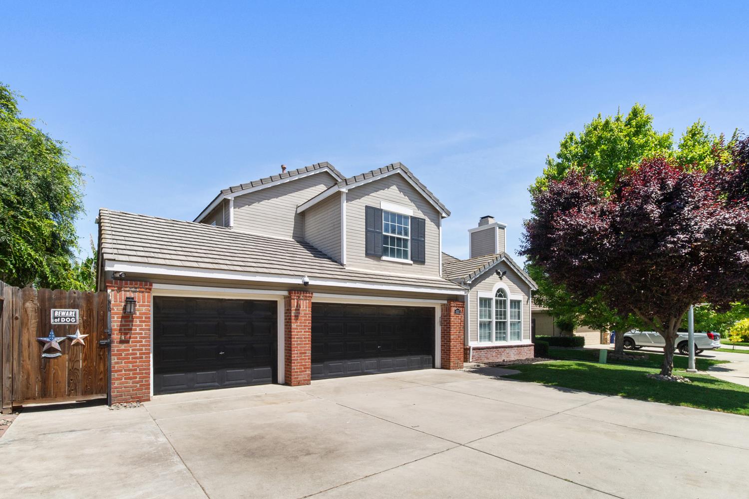 4921 Sun Brook Drive