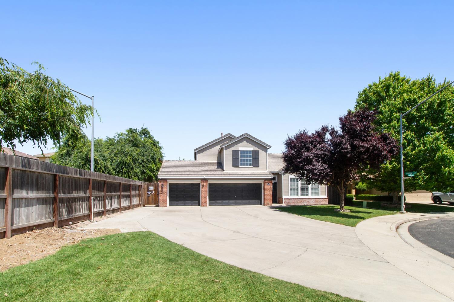 4921 Sun Brook Drive