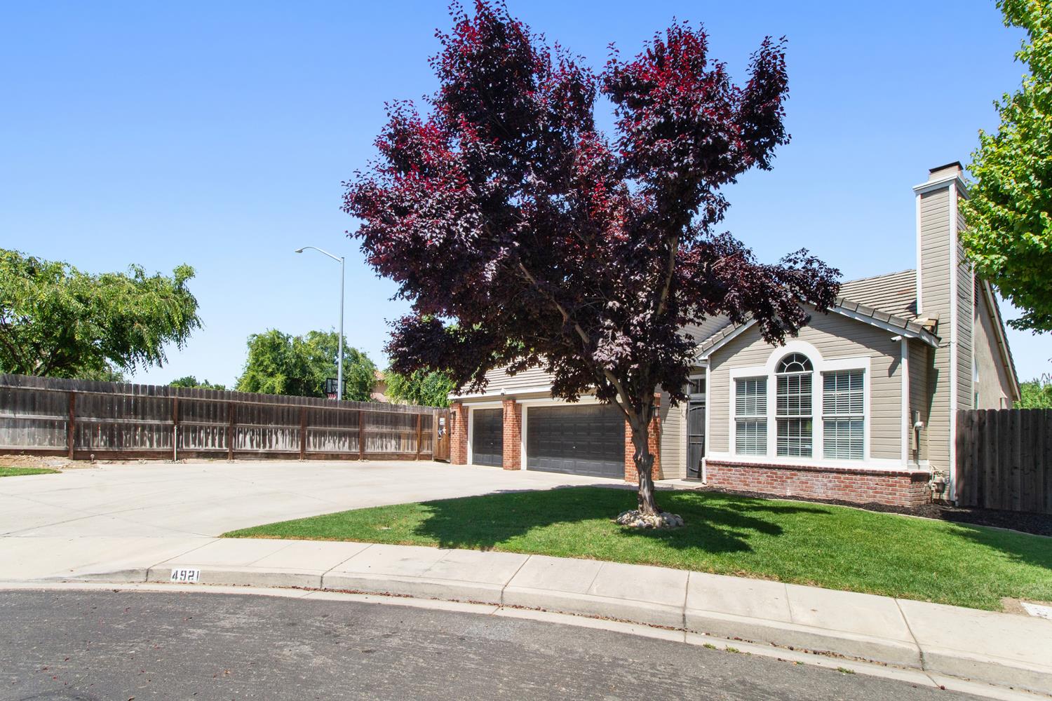 4921 Sun Brook Drive
