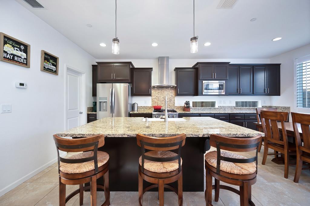 1048 Bridlewood Drive