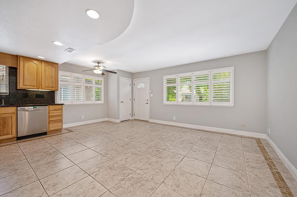5160 Connecticut Drive 4
