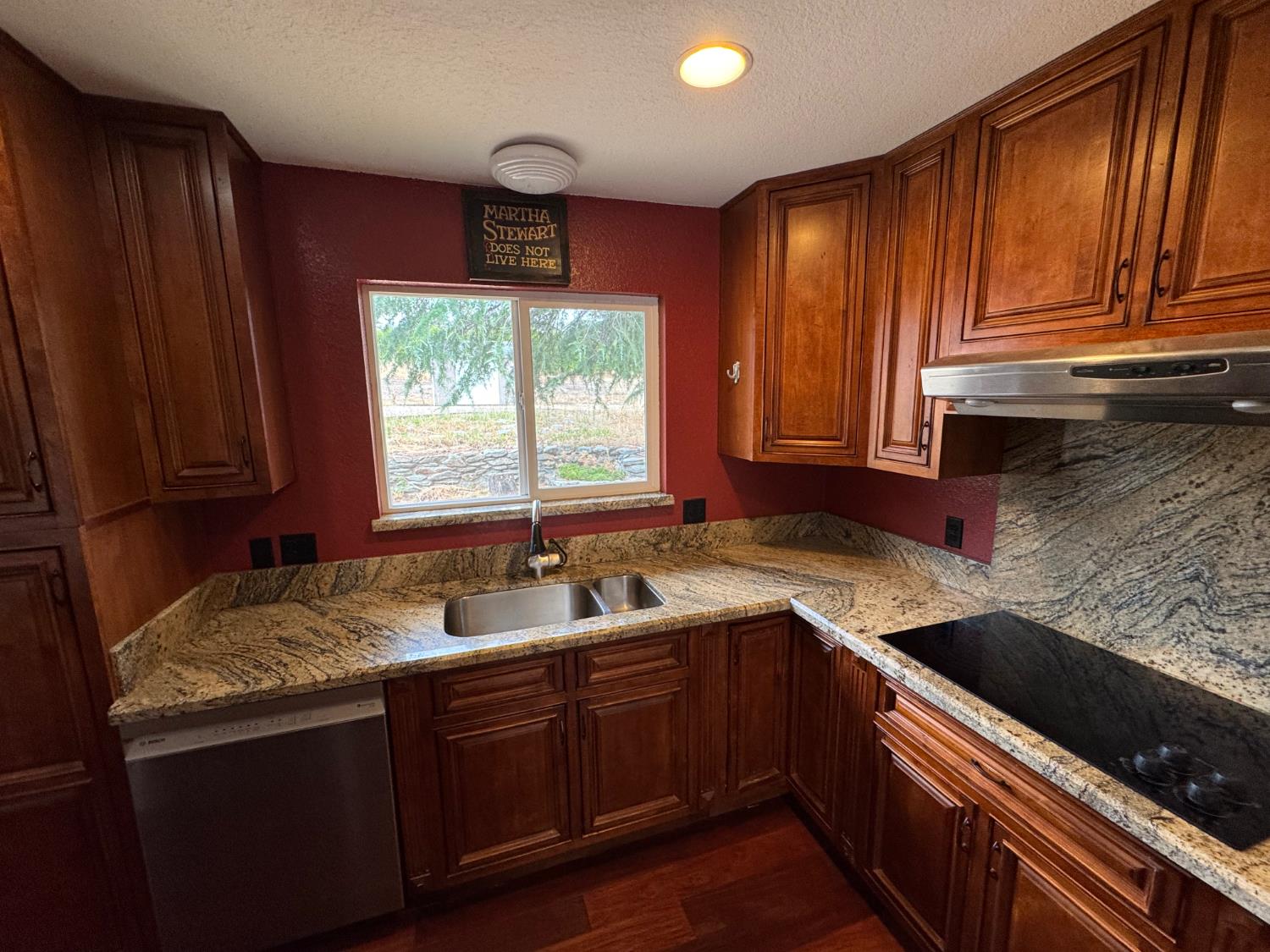 1063 Skyline Drive