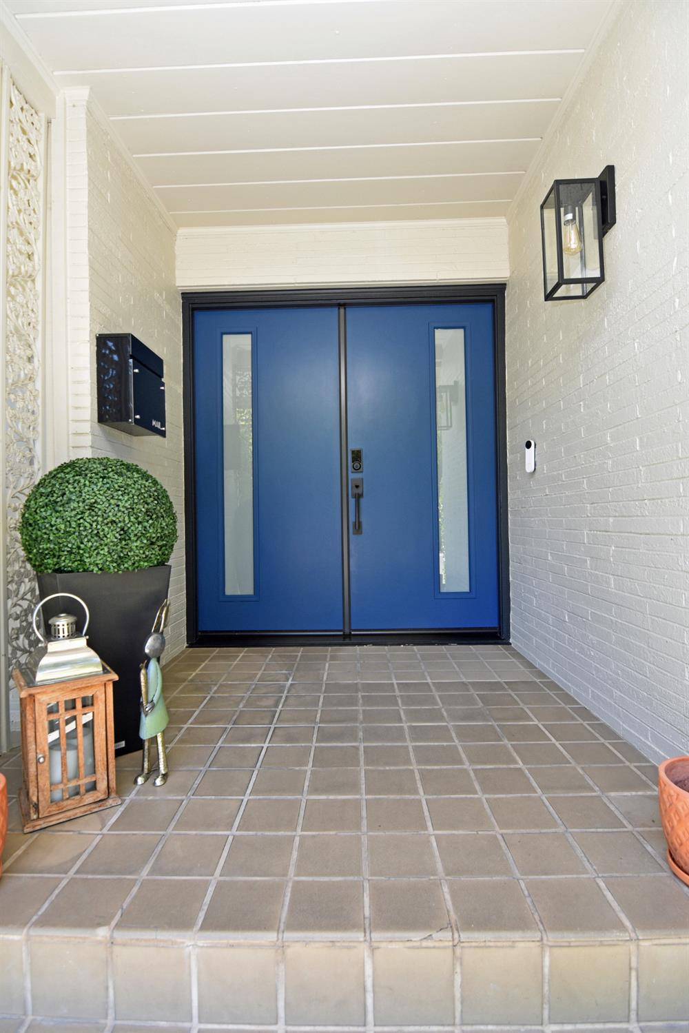 2215 Mira Flores Drive