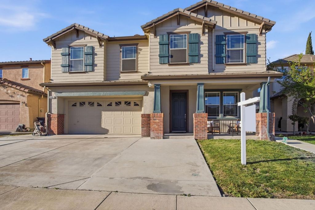 Photo of 2403 Clemente Lane, Tracy, CA 95377 (MLS # 226028906)