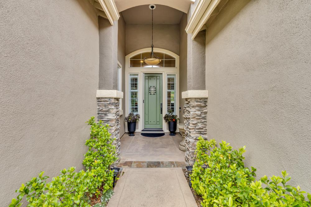 1086 Souza Drive