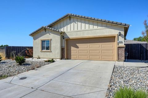 7905 Springarden Way Sacramento CA 95828