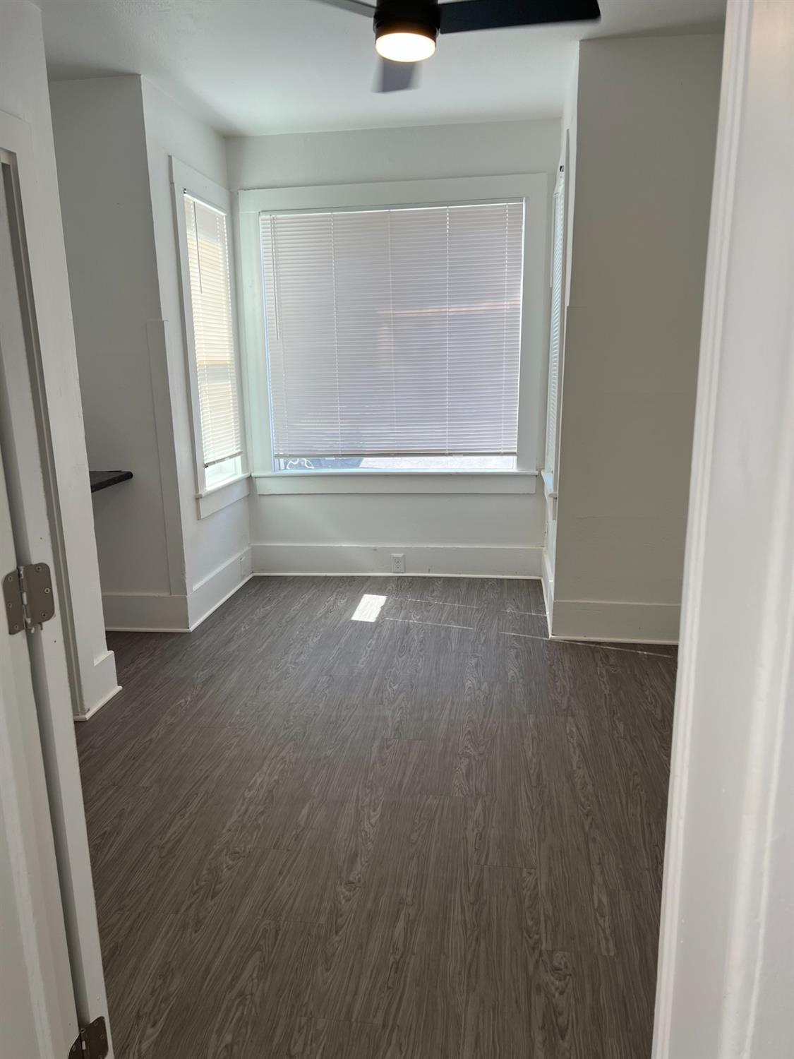 184 ELM 1