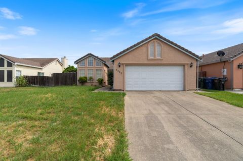 8009 Parkgate Way Sacramento CA 95828