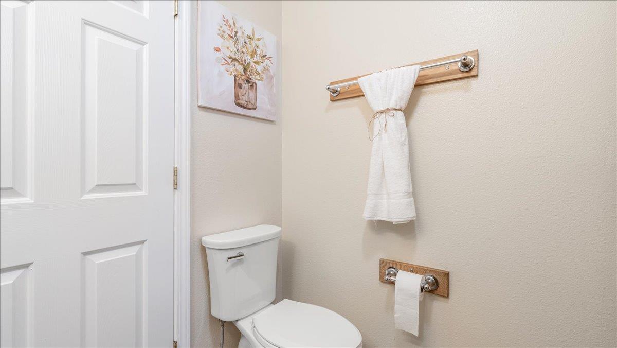 Applegate, California 95703, United States, 2 Bedrooms Bedrooms, ,2 BathroomsBathrooms,Residential,Active,253370