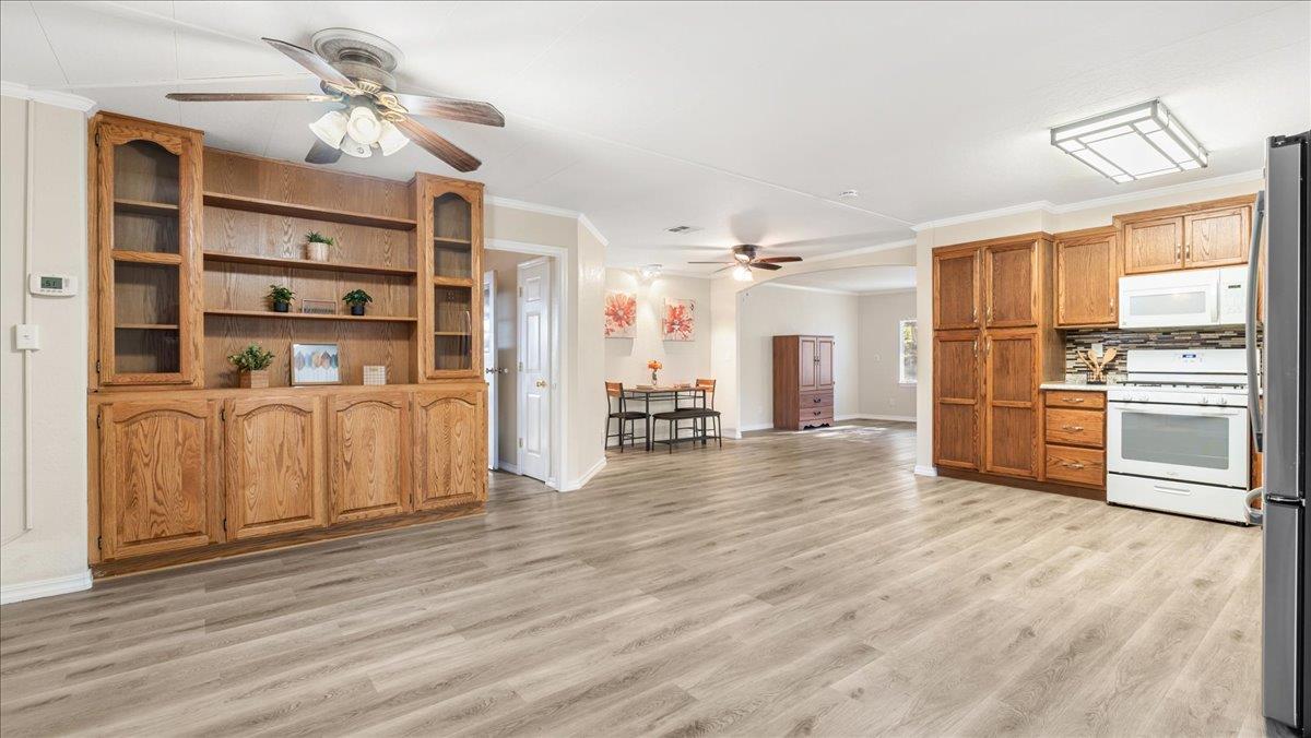 Applegate, California 95703, United States, 2 Bedrooms Bedrooms, ,2 BathroomsBathrooms,Residential,Active,253370