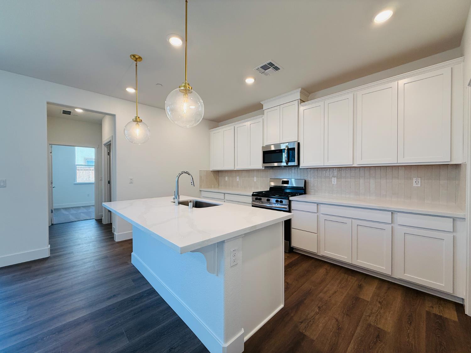 10124 Keynote Street