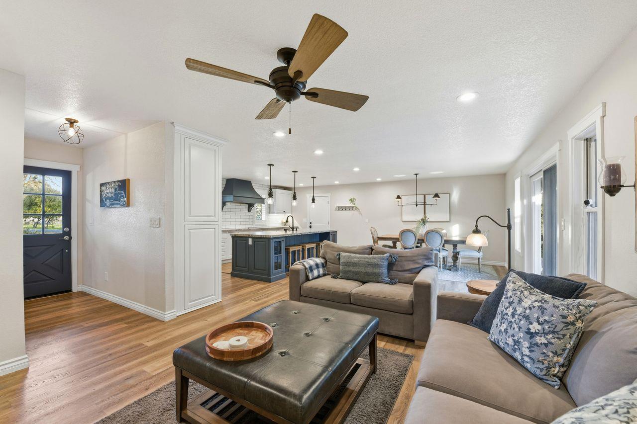 1900 Deer Valley Road