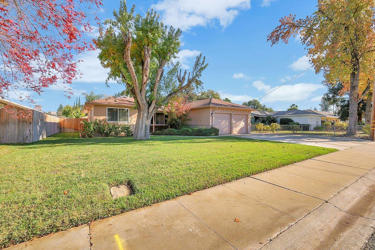 1423 Covillaud Street