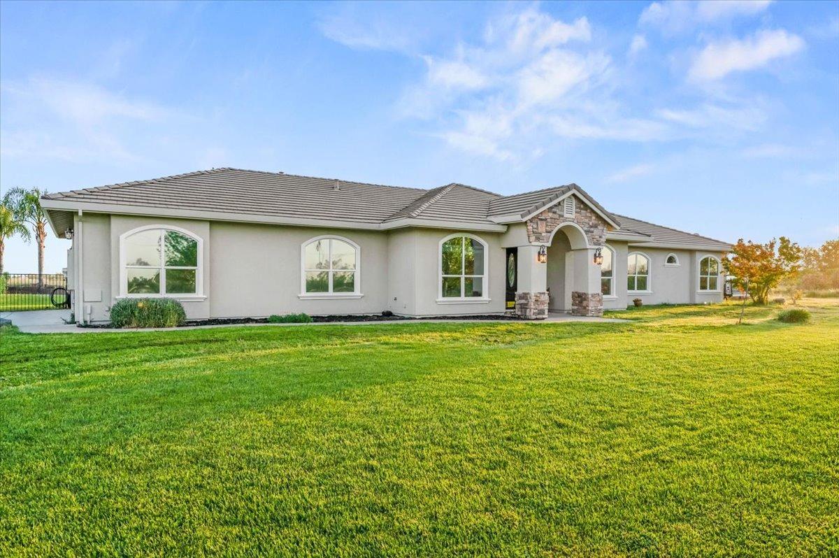 5990 Prairie Way