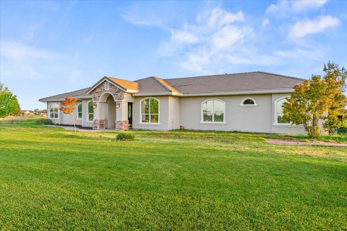 5990 Prairie Way