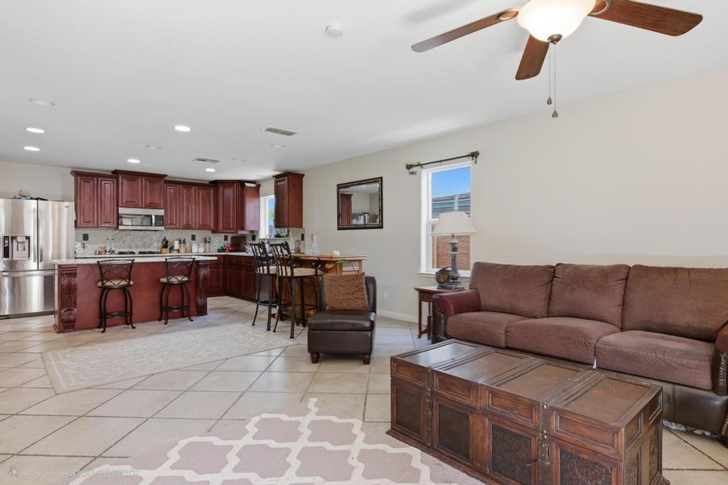 1300 Kensington Drive