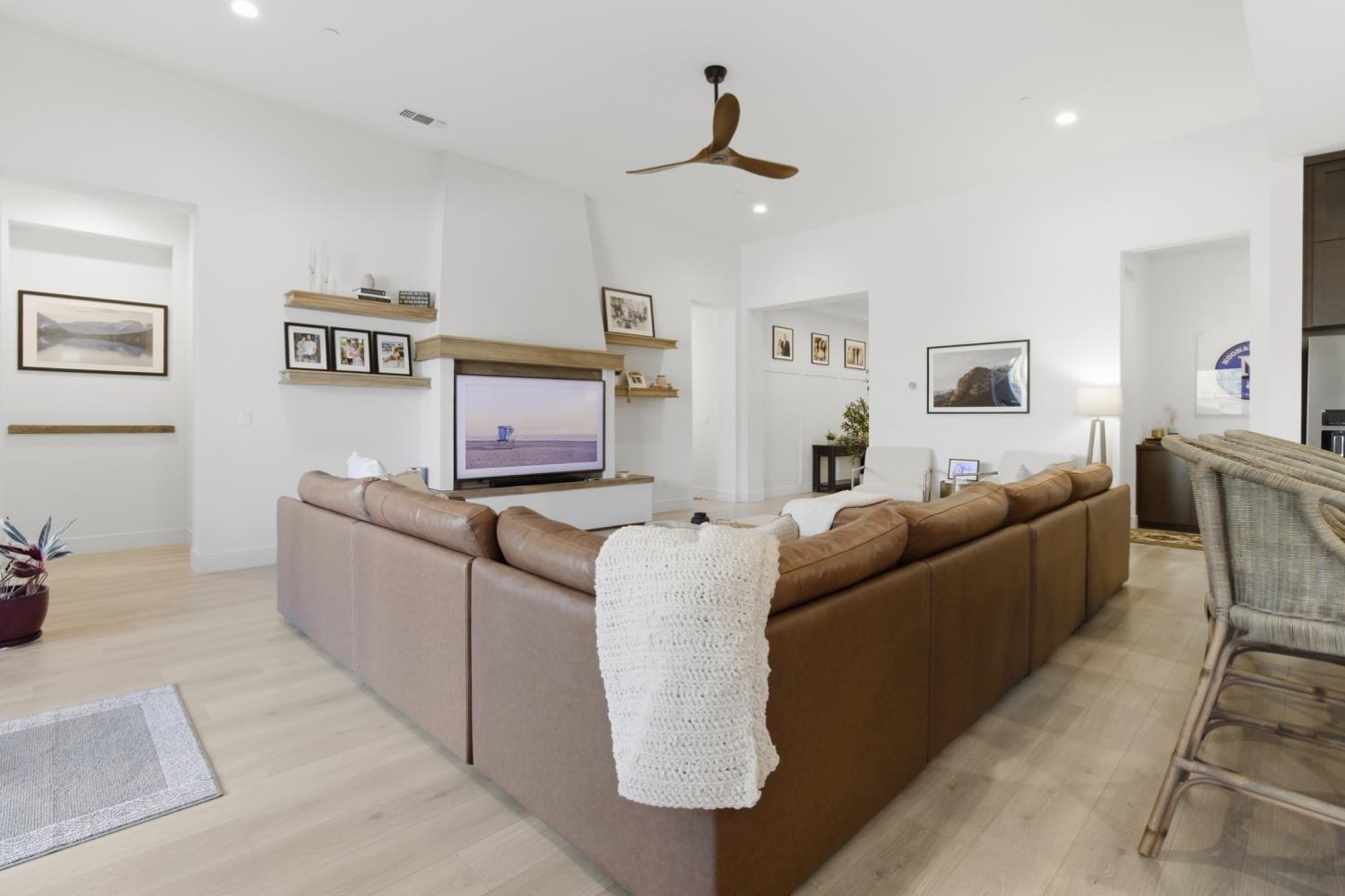 3078 Orange Grove Terrace