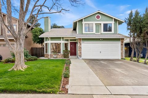 832 Elmridge Way Sacramento CA 95834