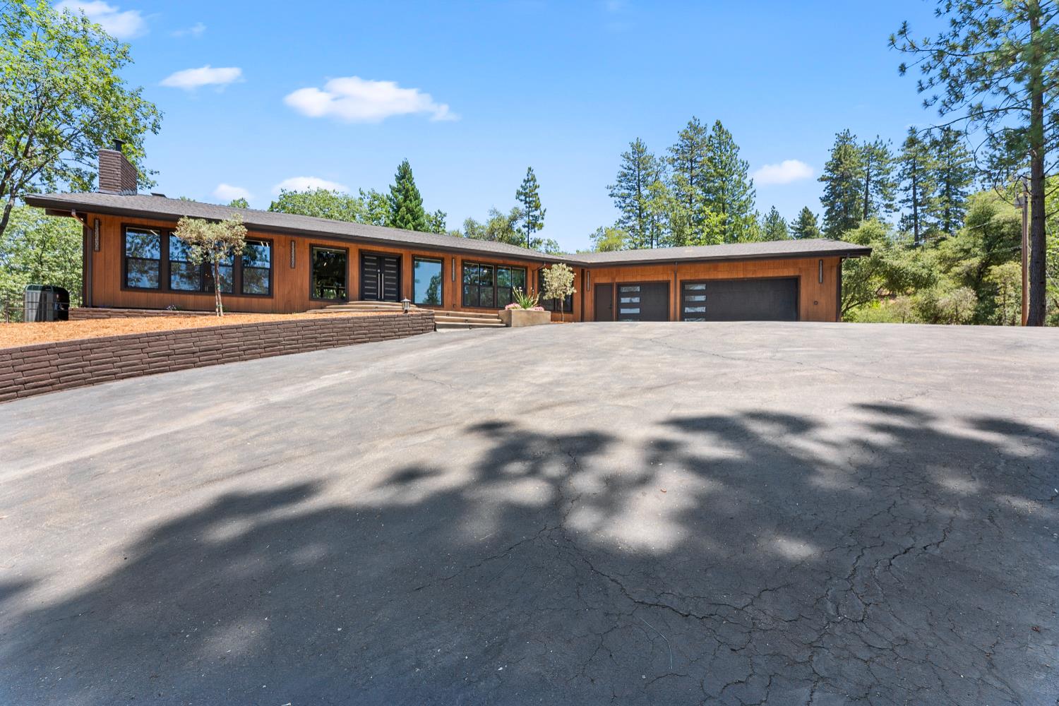 3248 Wilderness Court