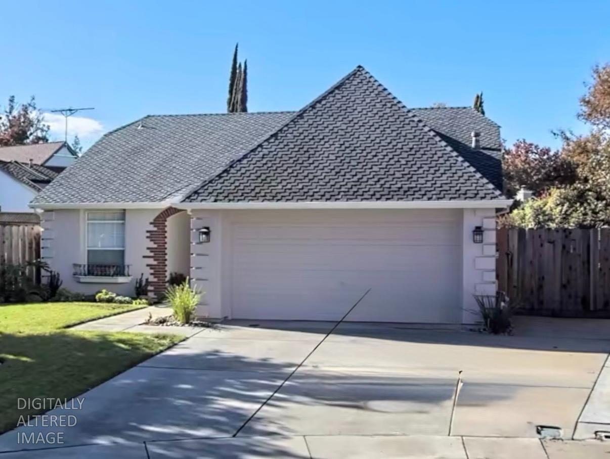 1104 Valencia