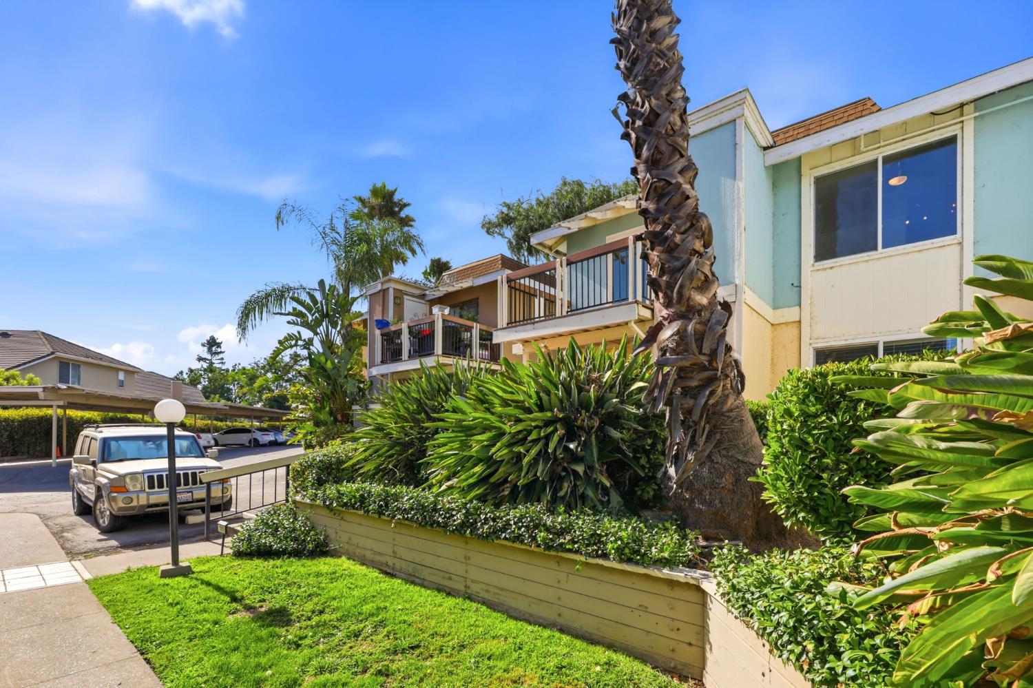 6241 Riverside Boulevard 205