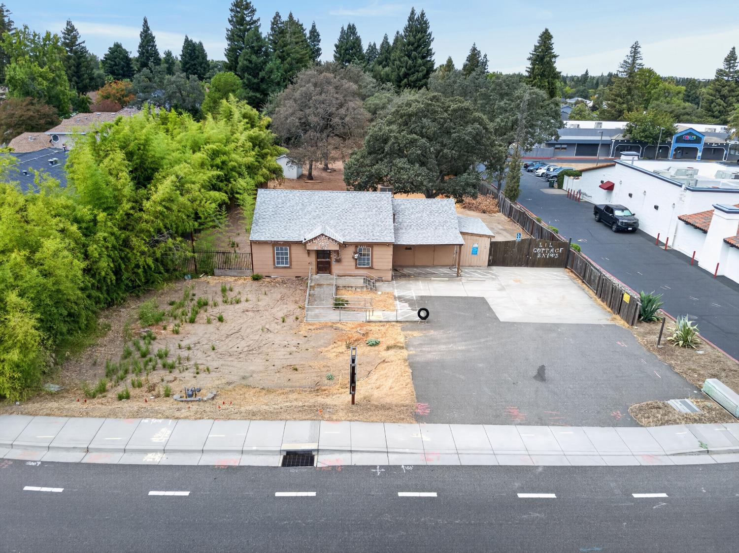 8640 Auburn Folsom Rd