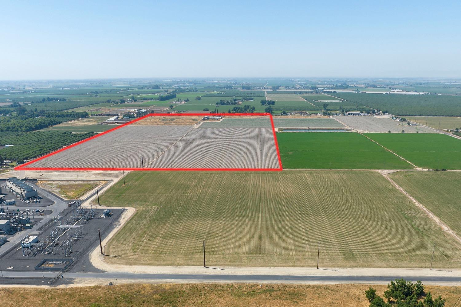 4001 W Linwood Avenue