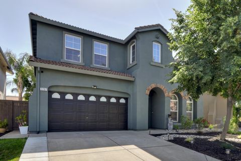 2207 Catherwood Way Sacramento CA 95835