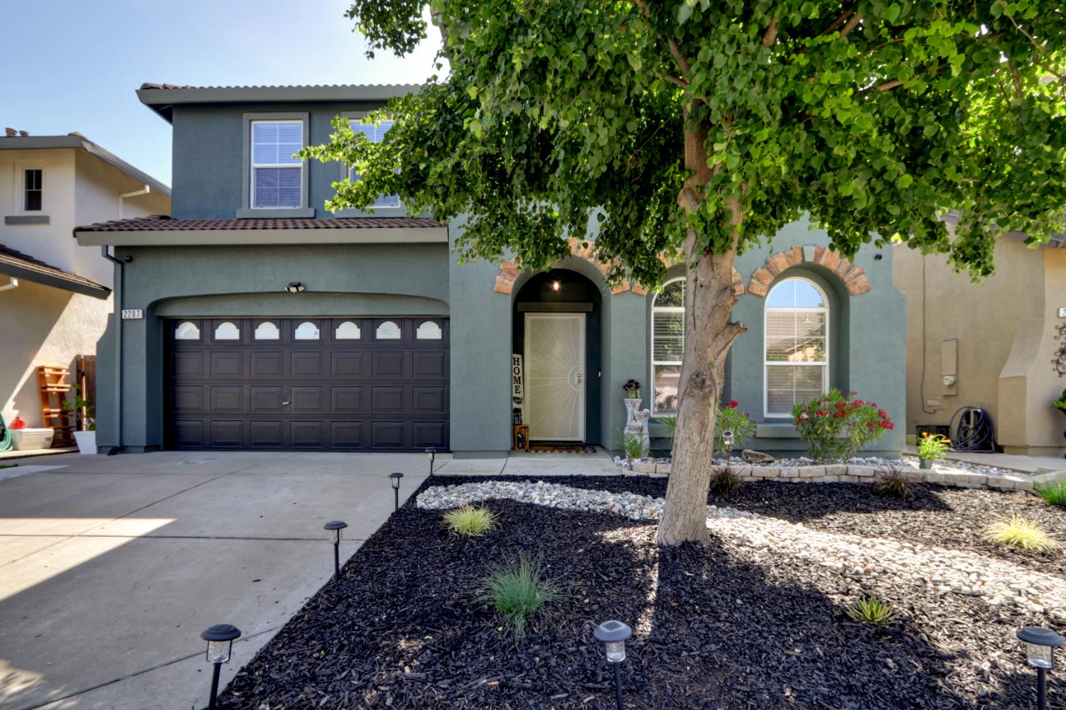 2207 Catherwood Way