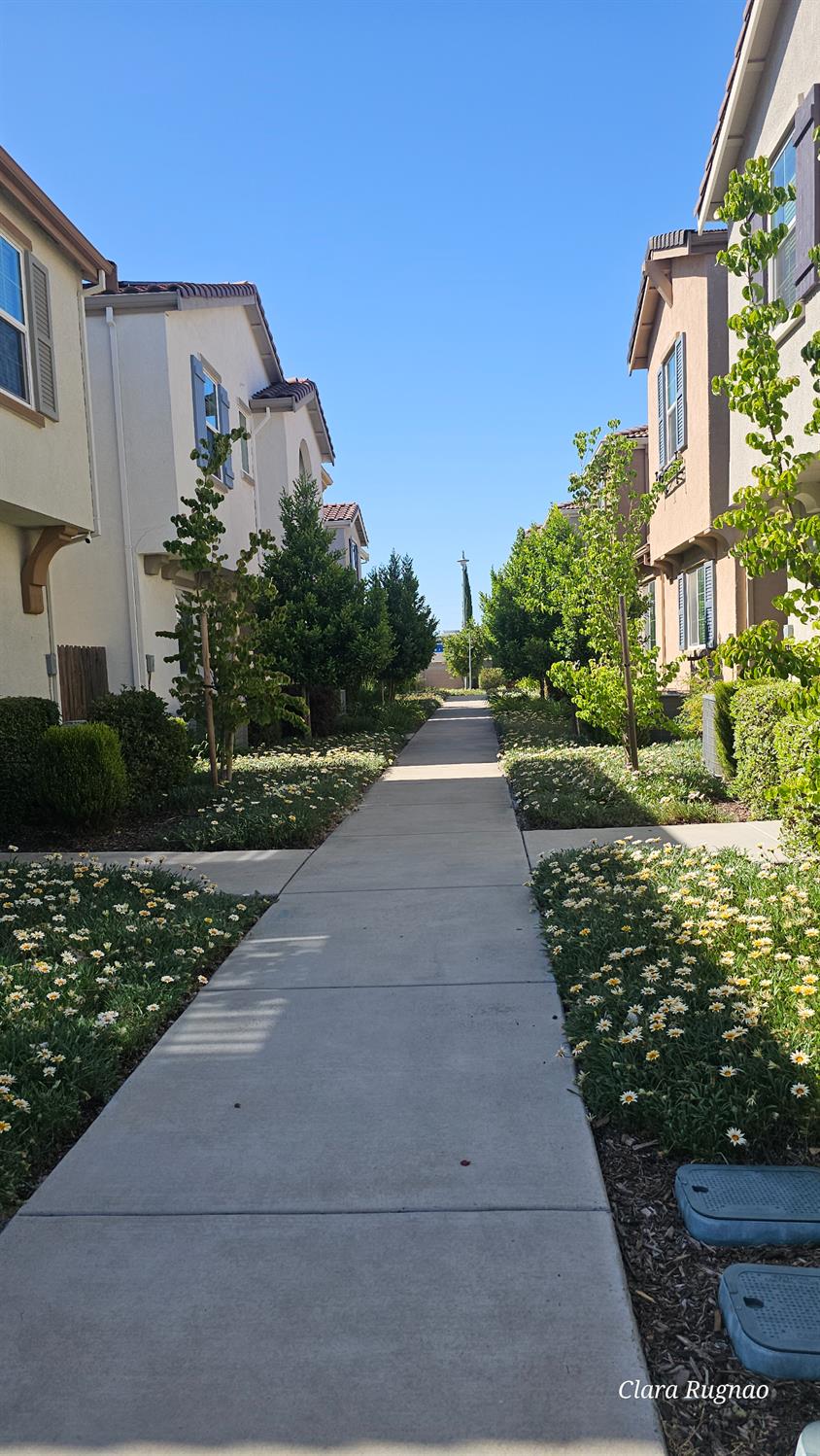 7829 Acorri Walk