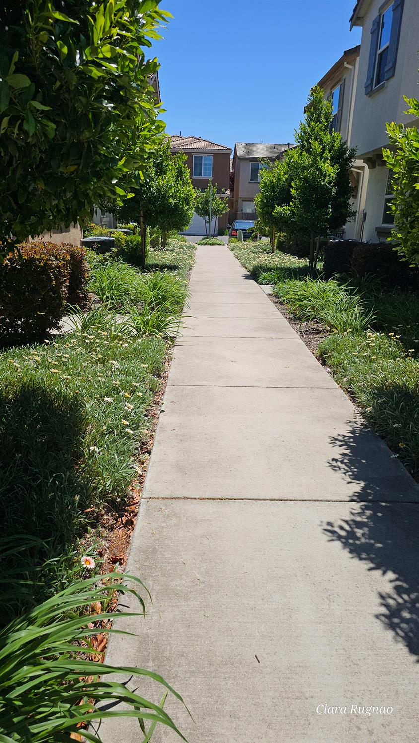 7829 Acorri Walk