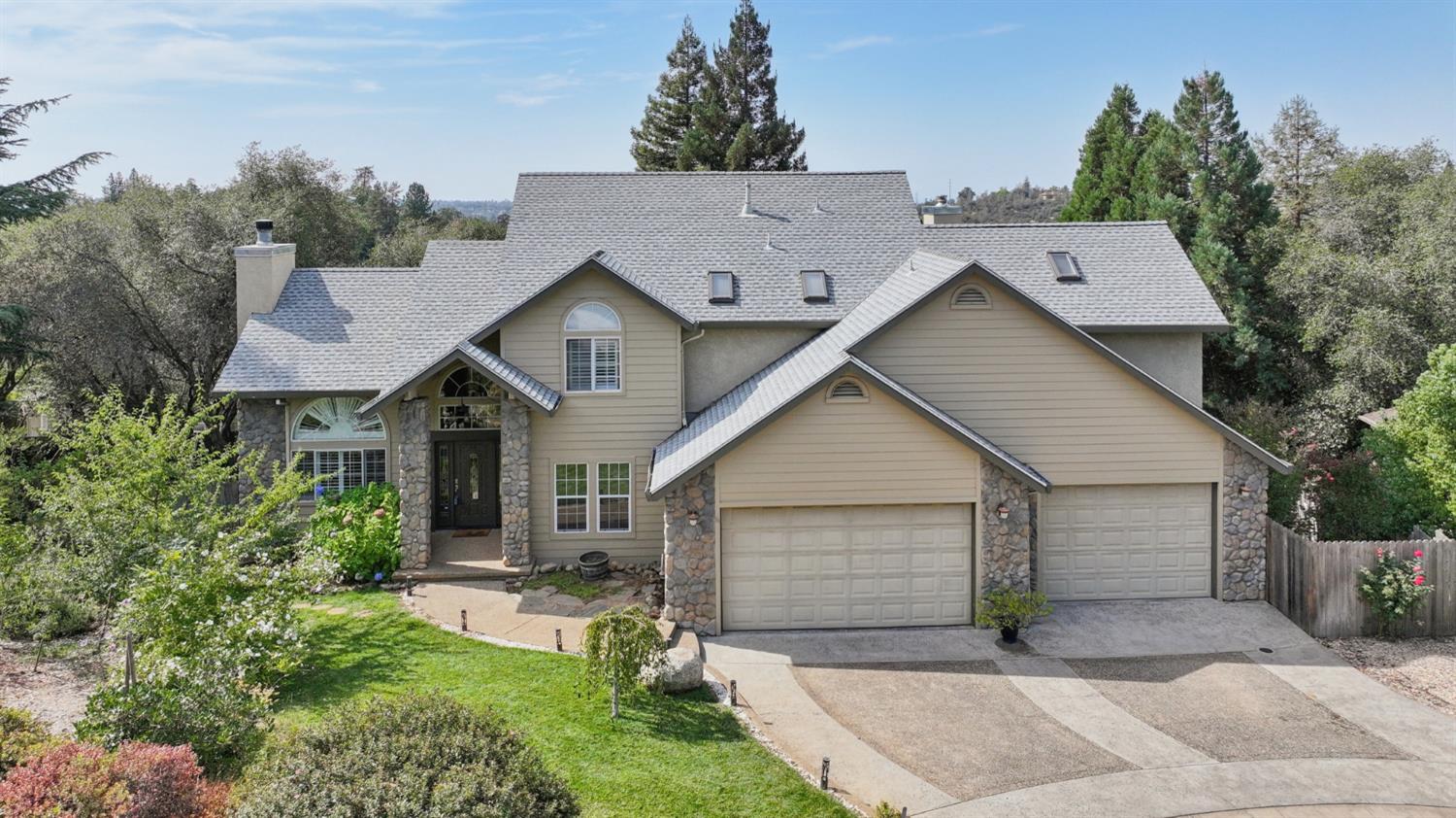 704 Quail Hill Court