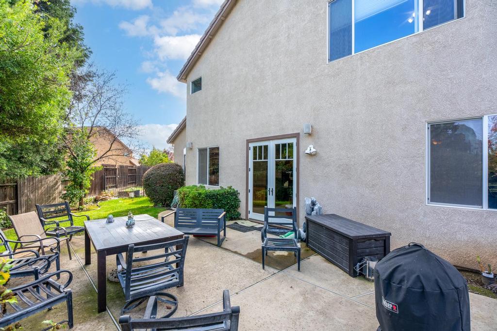 8432 Arrowroot Circle