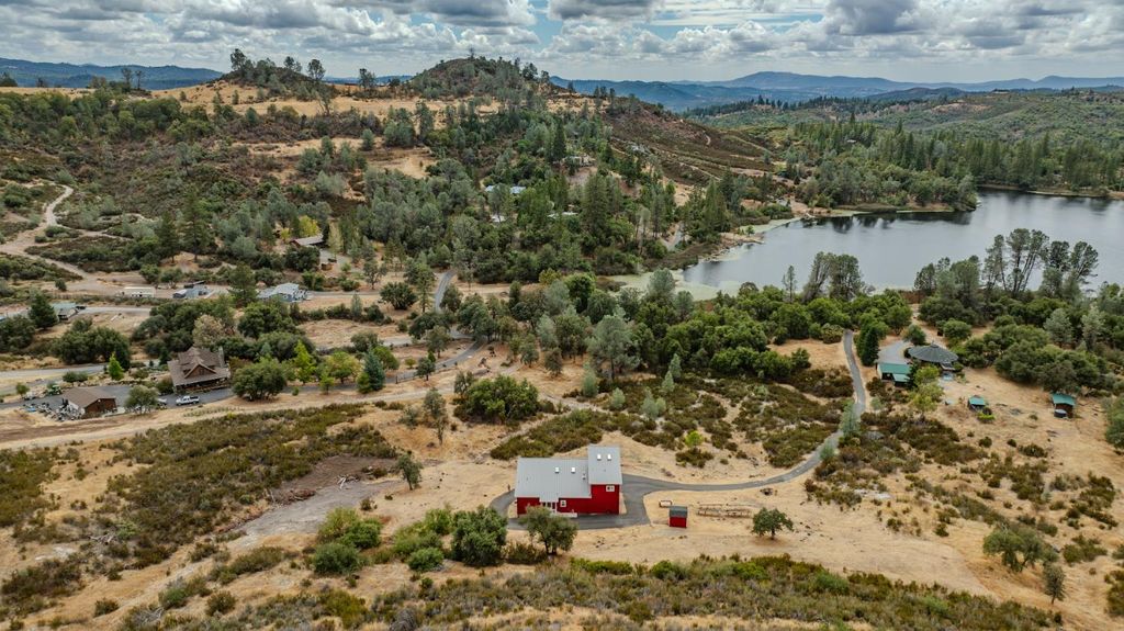 Photo of 9166 Lakeside Drive, Mountain Ranch, CA 95246 (MLS # 225128495)