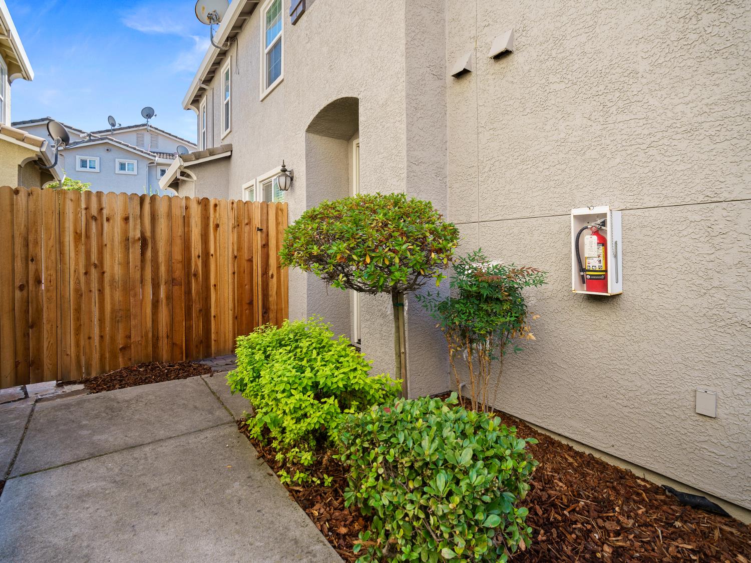 1703 Ferry Circle