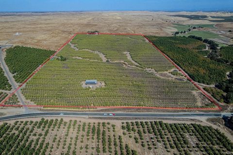 25601 E State Route 26 Linden CA 95236