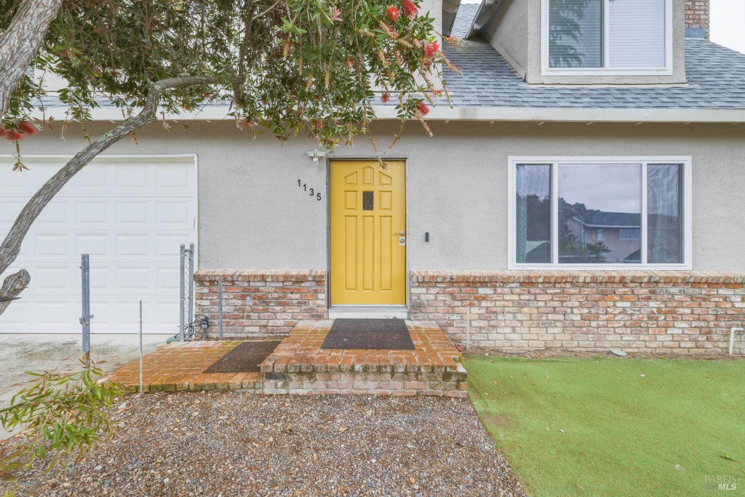 1135 Rimrock Drive