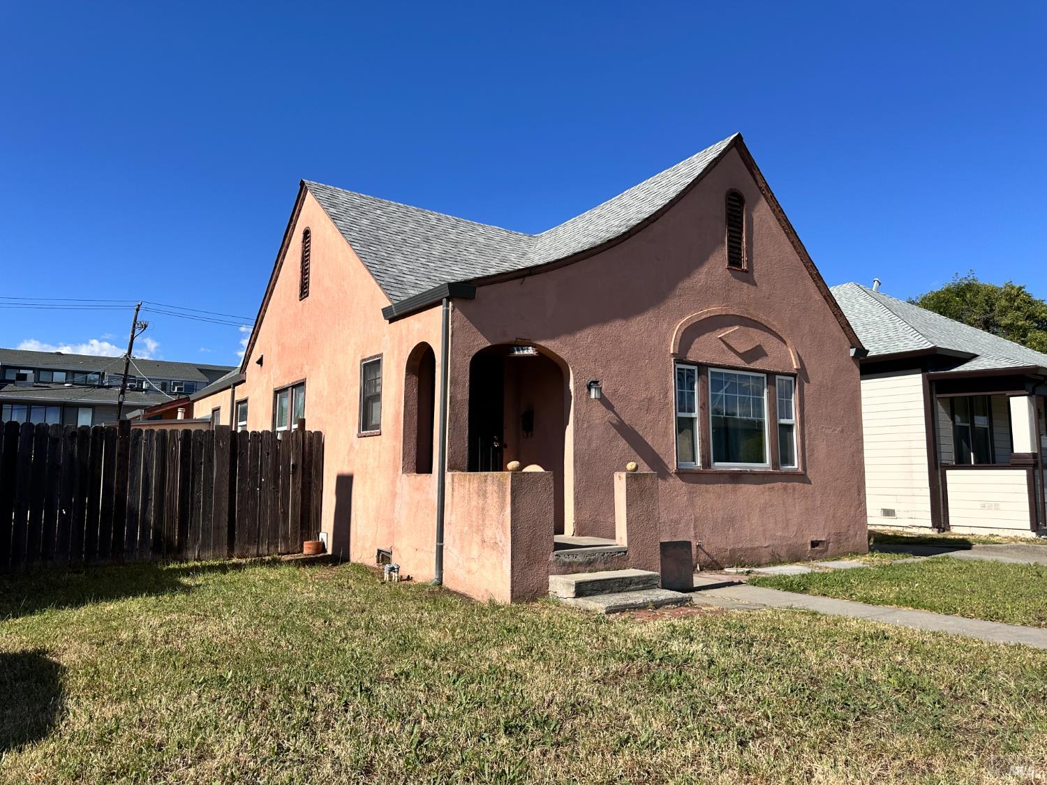 1126 Delaware Street