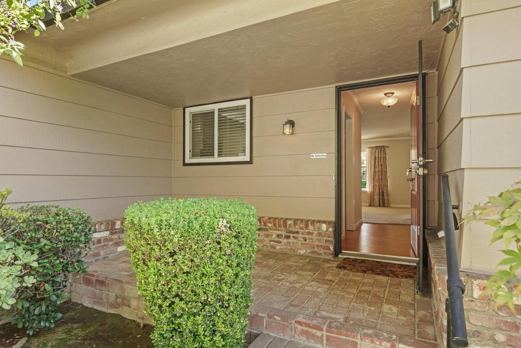 Photo of 1106 Stafford Street, Lodi, CA 95242 (MLS # 225134079)