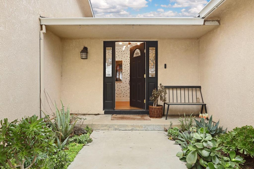 Photo of 14527 Louise Avenue, Ripon, CA 95366 (MLS # 225147225)